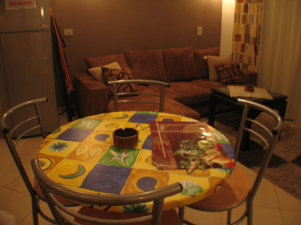 D901 ground floor apartment for rent Sunterra resort dinning table