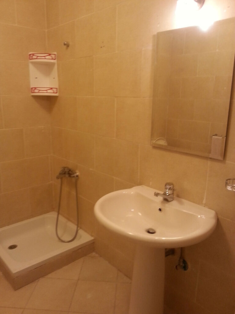 long term rental sunterra E311 bathroom